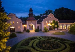 Pałac i Folwark Galiny