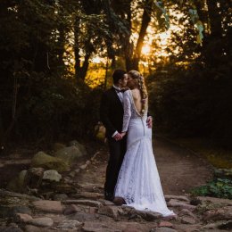 LIGHTLEAVES Dom Produkcyjny - Fotograf ślubny