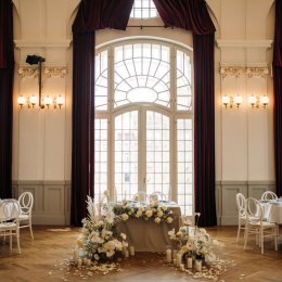 Pod Zielonym Dębem - Sale weselne