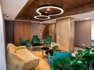 Platinum Residence & Reymonta 19 Restaurant