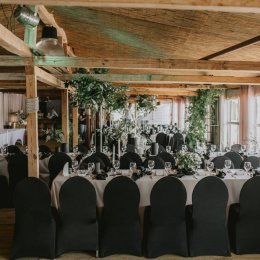 Restauracja Warmia Stodoła Na Wodzie - Sale weselne