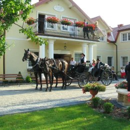 Dwór Zielone Wzgórza - Sale weselne