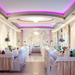 Dwór Kębłów - Sale weselne