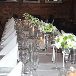 Stare mury - Sale weselne