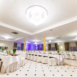 Dom Weselny Nowy Pilczyn - Sale weselne