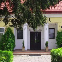 Zajazd Senator - Sale weselne