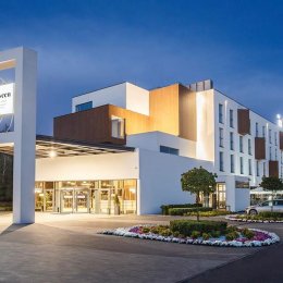 Hotel In Between - Sale weselne