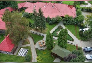 Dwór Modrzewiowy - Hotel Cristal Park
