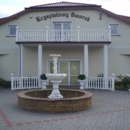 Kryształowy Dworek Emilianów - Sale weselne