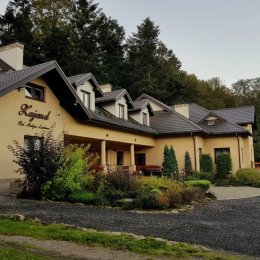 Zajazd pod małym laskiem - Sale weselne