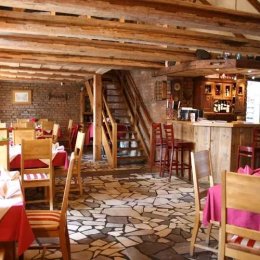 Restauracja Stara Chata - Sale weselne