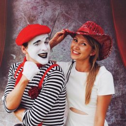 FotoBudka Uśmiechnij Się/ Nowość Fotobudka 360 - Fotobudka na wesele