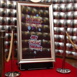 Wynajem Fotolustra/Fotobudki Selfie Mirror - Fotobudka na wesele