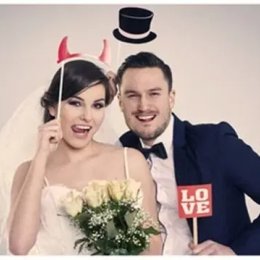 Fotobudka - oprawa imprez - Fotobudka na wesele