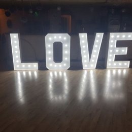 Dragon Service - Fotobudka na wesele