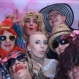 PartyFOTObudka - Fotobudka na wesele