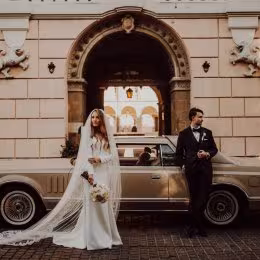 *Klasykiem w Nowe Życie* [Czarny, Błękitny, Kremowy] - Auto do ślubu