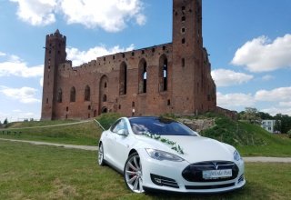 Tesla S do Ślubu