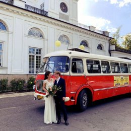 Zabytkowe samochody z czasów PRL-u - Auto do ślubu