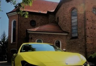 Maserati Ghibli sportowa elegancja w dniu ślubu