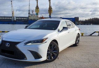 Lexus ES 300H F-SPORT Auto do ślubu VIP Transfer