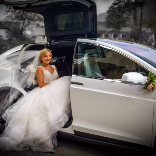 Go Tesla - Auto do ślubu