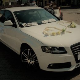 Biała limuzyna Audi na Twoje wesele Rybnik - Auto do ślubu