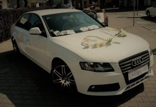 Biała limuzyna Audi na Twoje wesele Rybnik