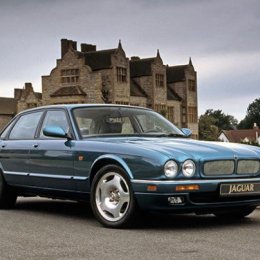 Jaguar XJR X300 - Podróżujcie jak Rodzina Królewska! - Auto do ślubu