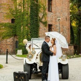 Samochód do ślubu imprezy Wołów - Auto do ślubu