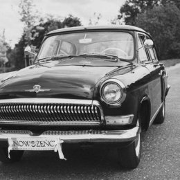 Zabytkowy samochód do ślubu w warmińsko - mazurskim - Auto do ślubu