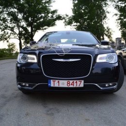 Nowy Chrysler 300 do ślubu, oryginalny - Auto do ślubu