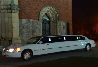 WhiteLincoln wynajem limuzyn i samochodów retro Inowrocław