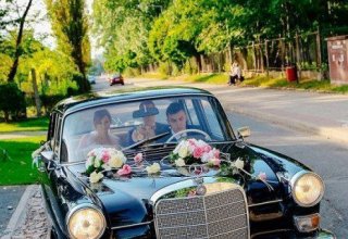 Mercedes W110 r.1965 do ślubu z kierowcą.