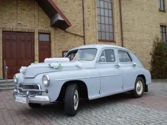 Piękna Warszawa M-20 i Chrysler 300C na 22'' kołach - Auto do ślubu