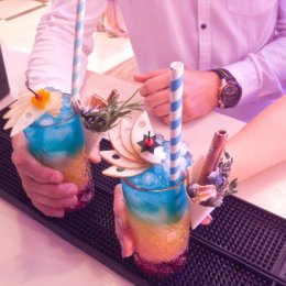 Barman na wesele! Cheers - Profesjonalna Obsługa Barmańska - Barman na wesele