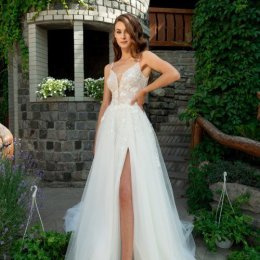 NOVIA bridal boutique - Suknie ślubne