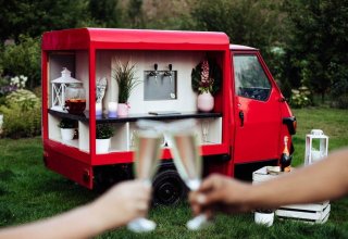 GLASS mobile bar & prosecco van