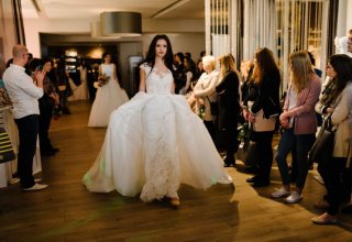 CLOO Salon Sukien Ślubnych