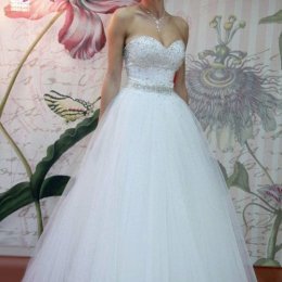 Vivien Salon Mody Ślubnej - Suknie ślubne