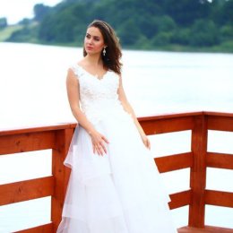 Salon Ślubny Nevia - Suknie ślubne