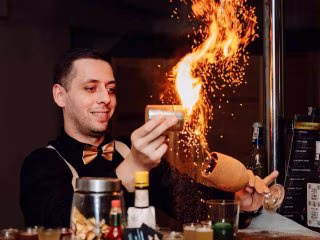 Gravity Drink Bar