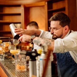 Mikstura - Usługi Barmańskie - Barman na wesele