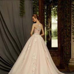 Salon Mody Ślubnej ,,Bella Viola" - Suknie ślubne