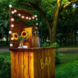 Rustykalny Bar - Beer & Wine Wedding Bar - Barman na wesele