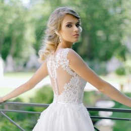 ONA Salon Mody Ślubnej - Suknie ślubne