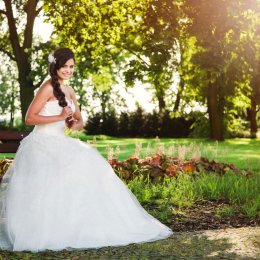 Sarah - Suknie ślubne