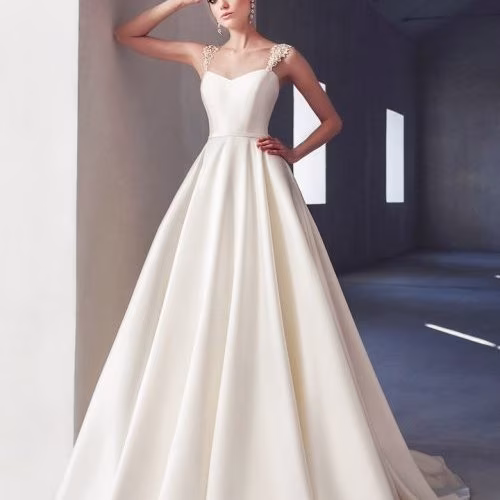 StarBrides Salon Sukien Ślubnych - Suknie ślubne