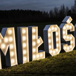 Kraina Fantazji Fotobudka, napis Miłość, Love, Bańki - Balony i bańki mydlane