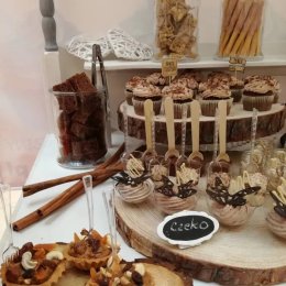 BUENO Ewelina Sior Sweet Bar - Słodki stół